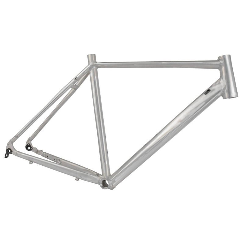 Vue détaillée du cadre vélo gravel en aluminium